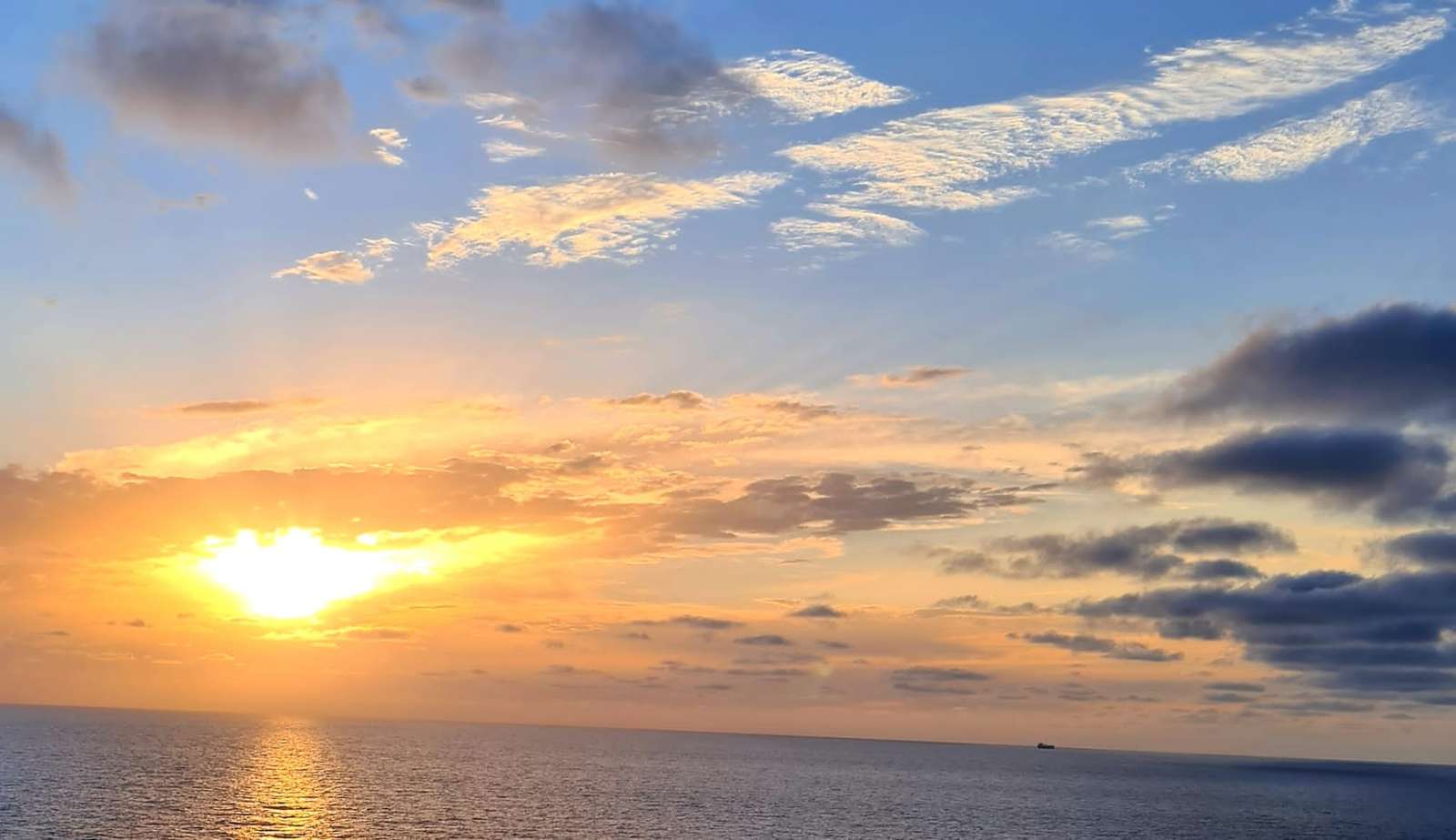 Середземне море - захід сонця пазл онлайн