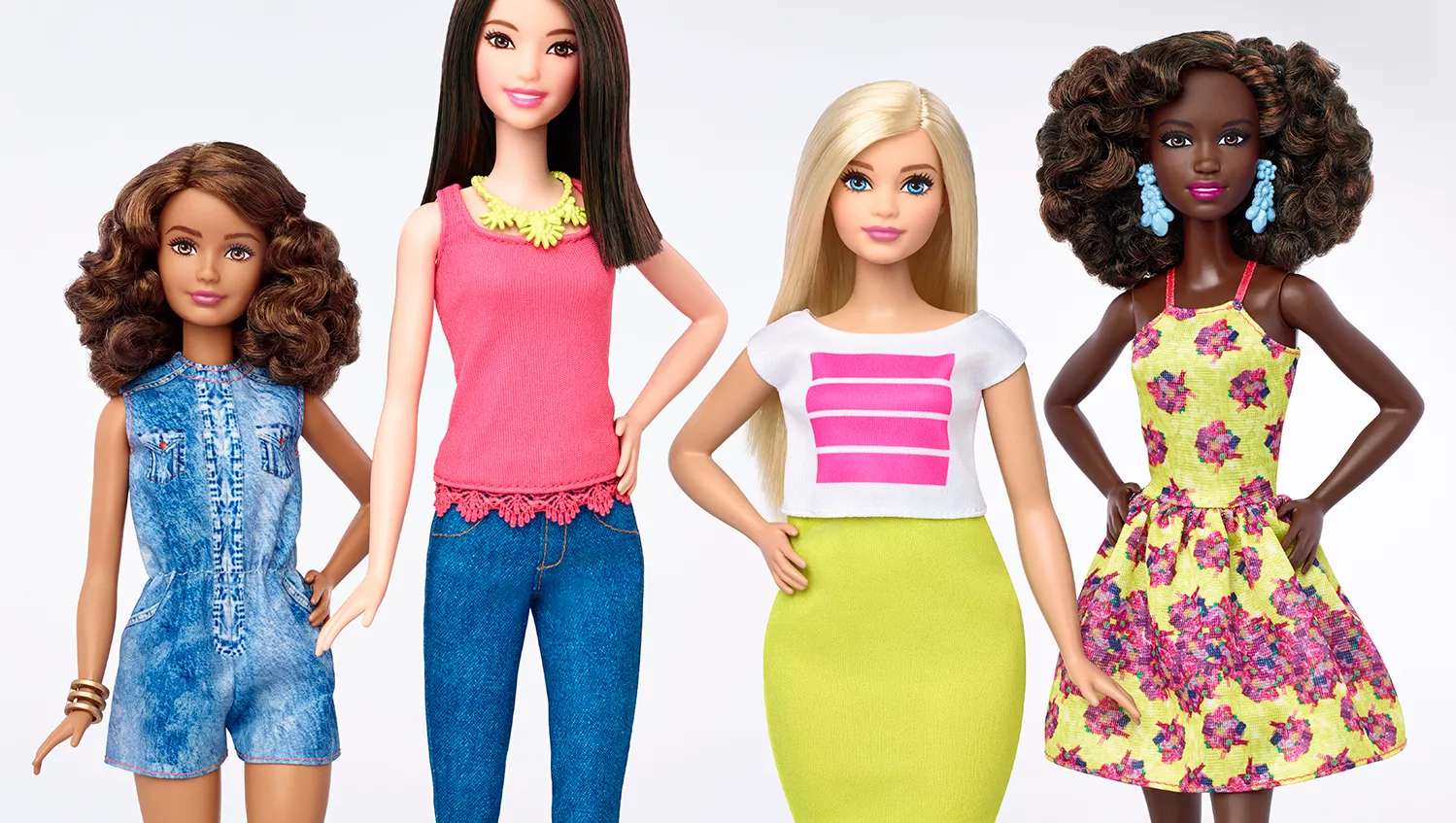 Barbie con curvas rompecabezas en línea