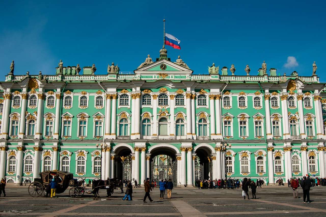 Palatul de iarnă din Sankt Petersburg jigsaw puzzle online