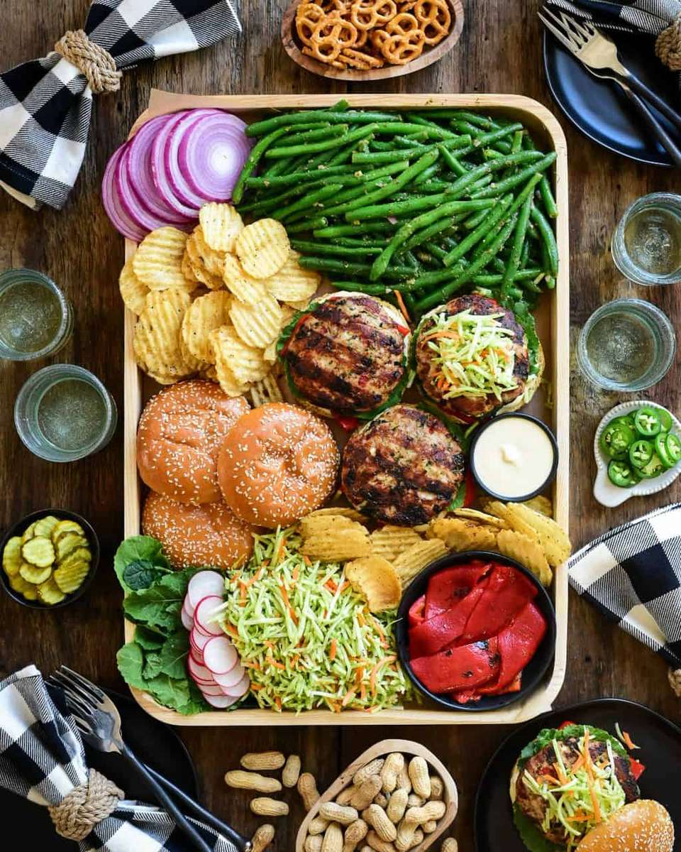 Turkey Burger Platter online puzzle