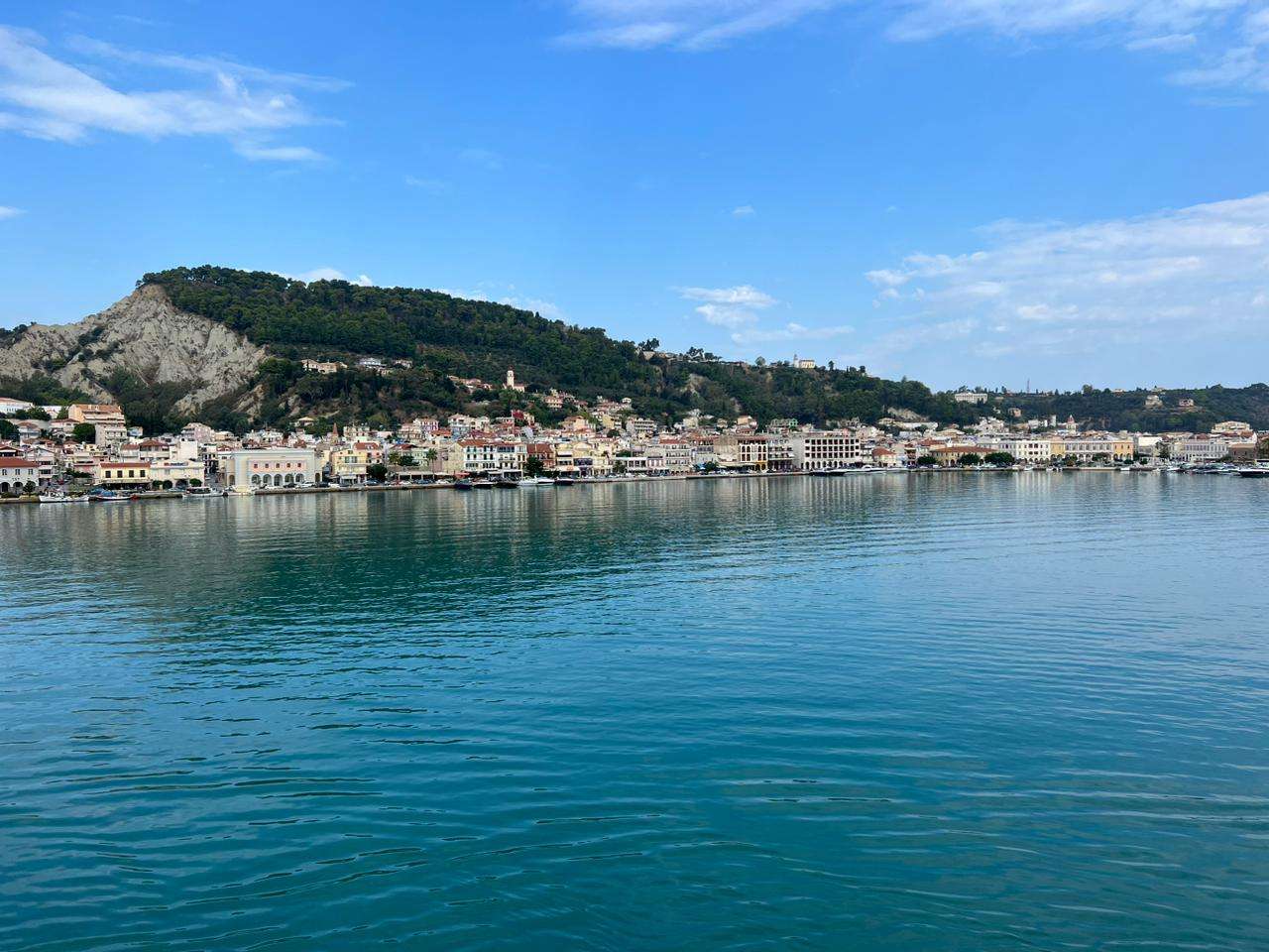 Město Zakynthos od moře skládačky online