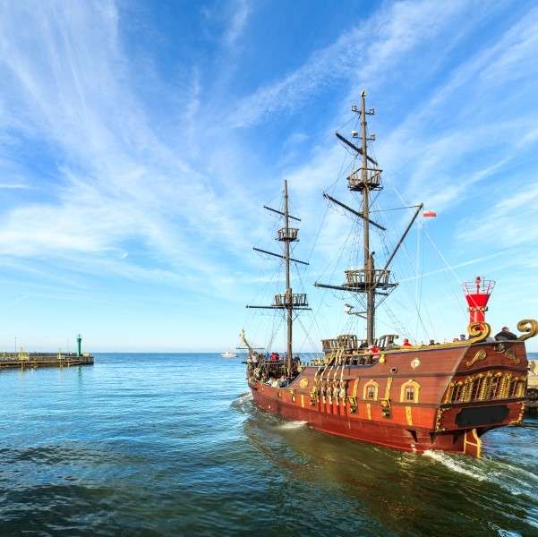 Pirate cruise ship in Łeba online puzzle