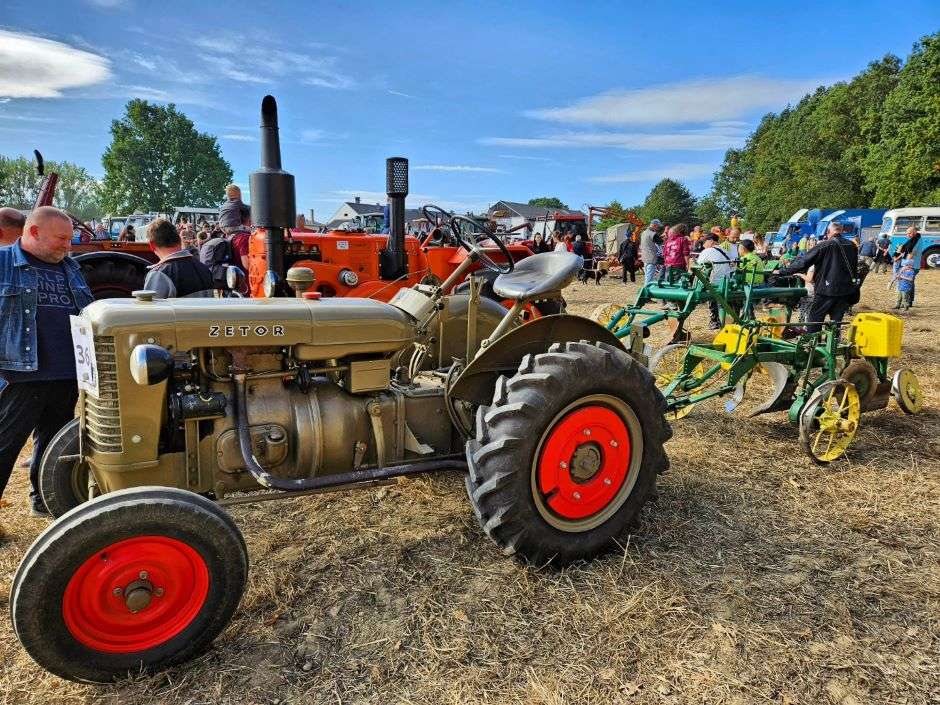 Starožitné traktory online puzzle