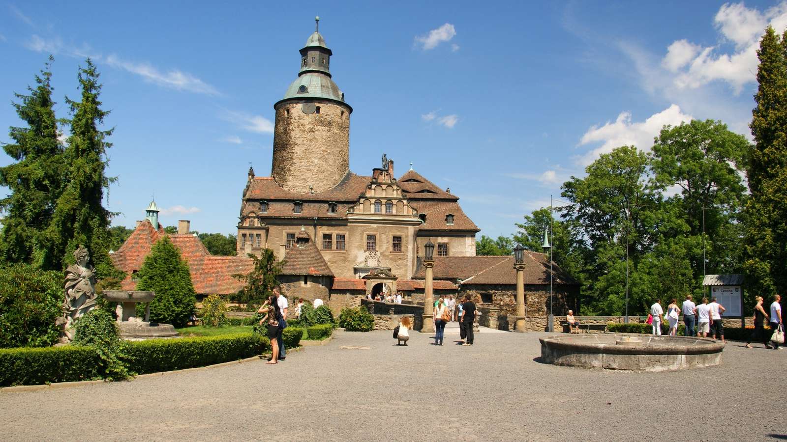 Une carte postale avec le château de Czocha puzzle en ligne