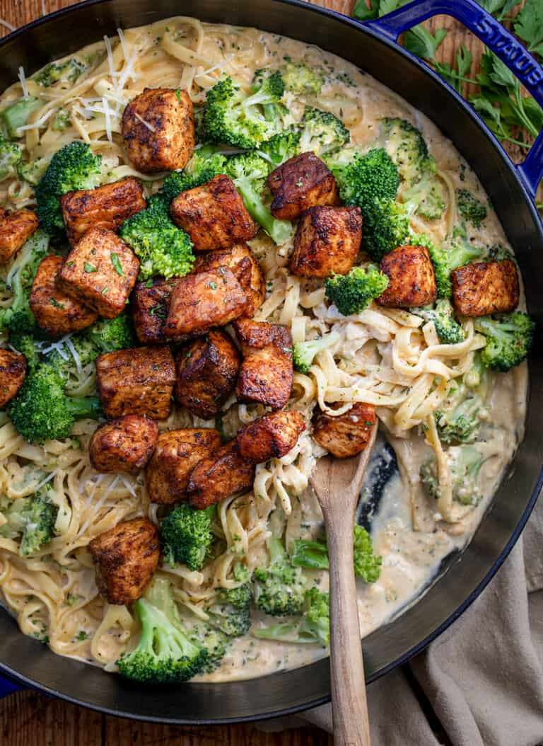 Pasta de salmón ennegrecida rompecabezas en línea