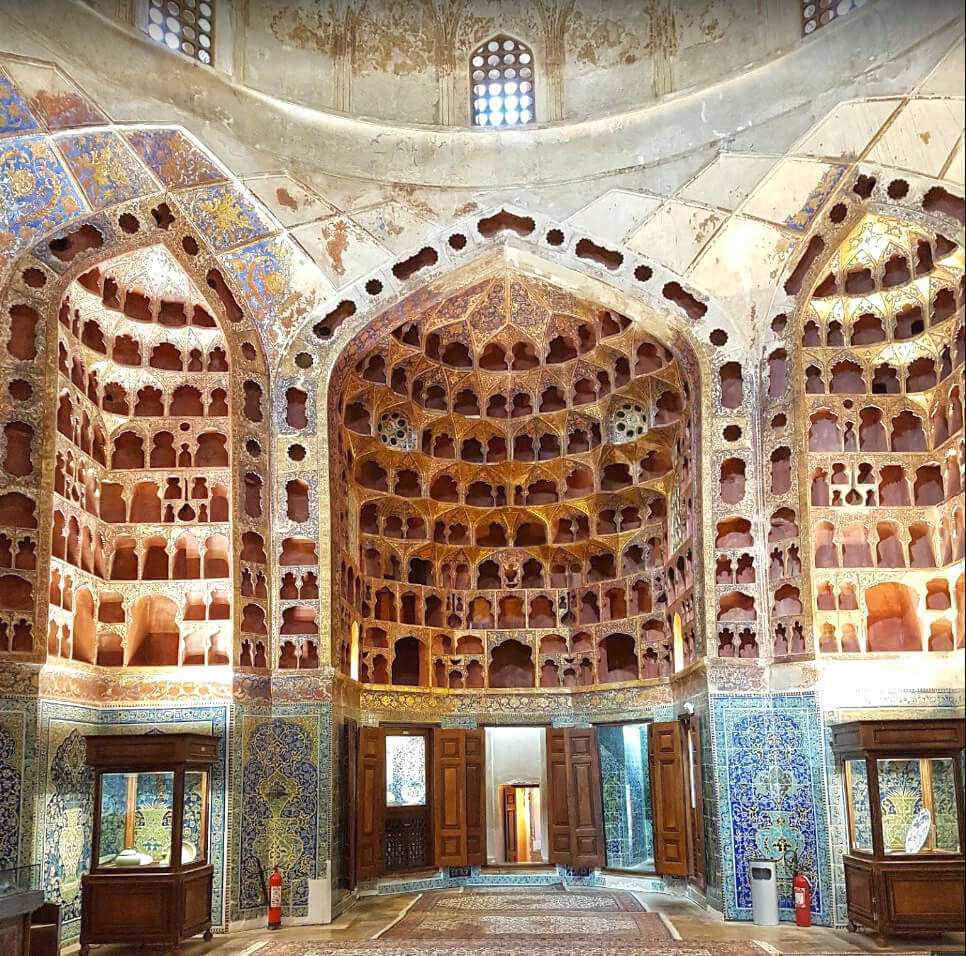 Sheikh Safi al-din Khanegah and Shrine Ensemble online puzzle