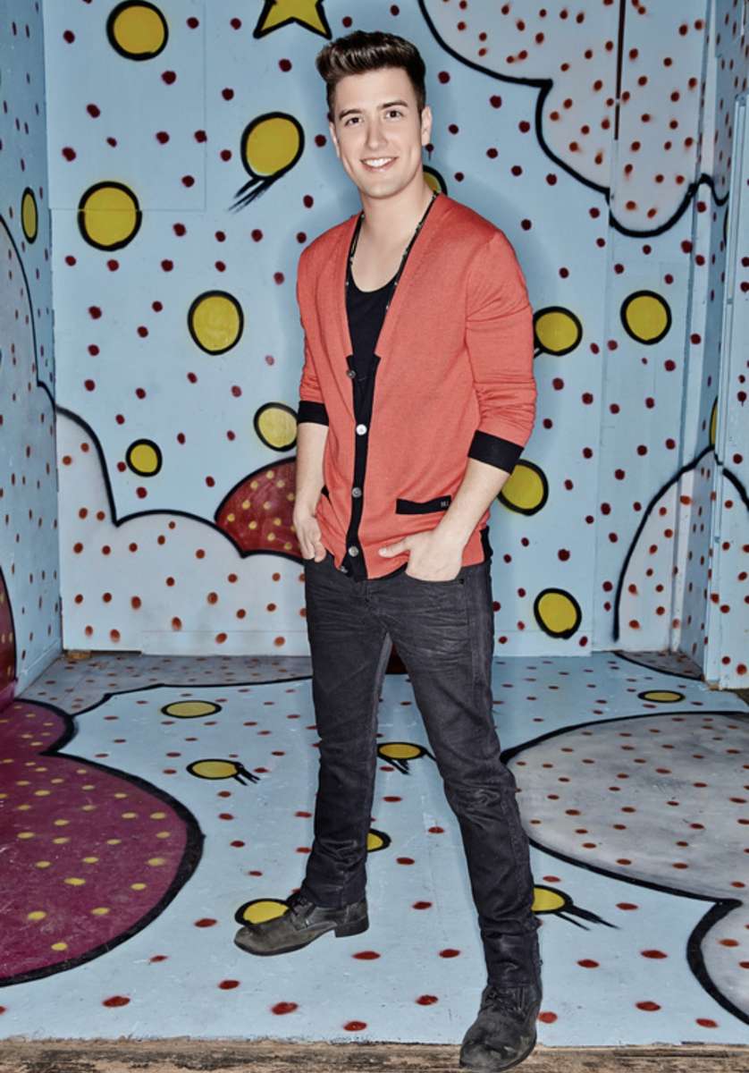 Logan Henderson puzzle online