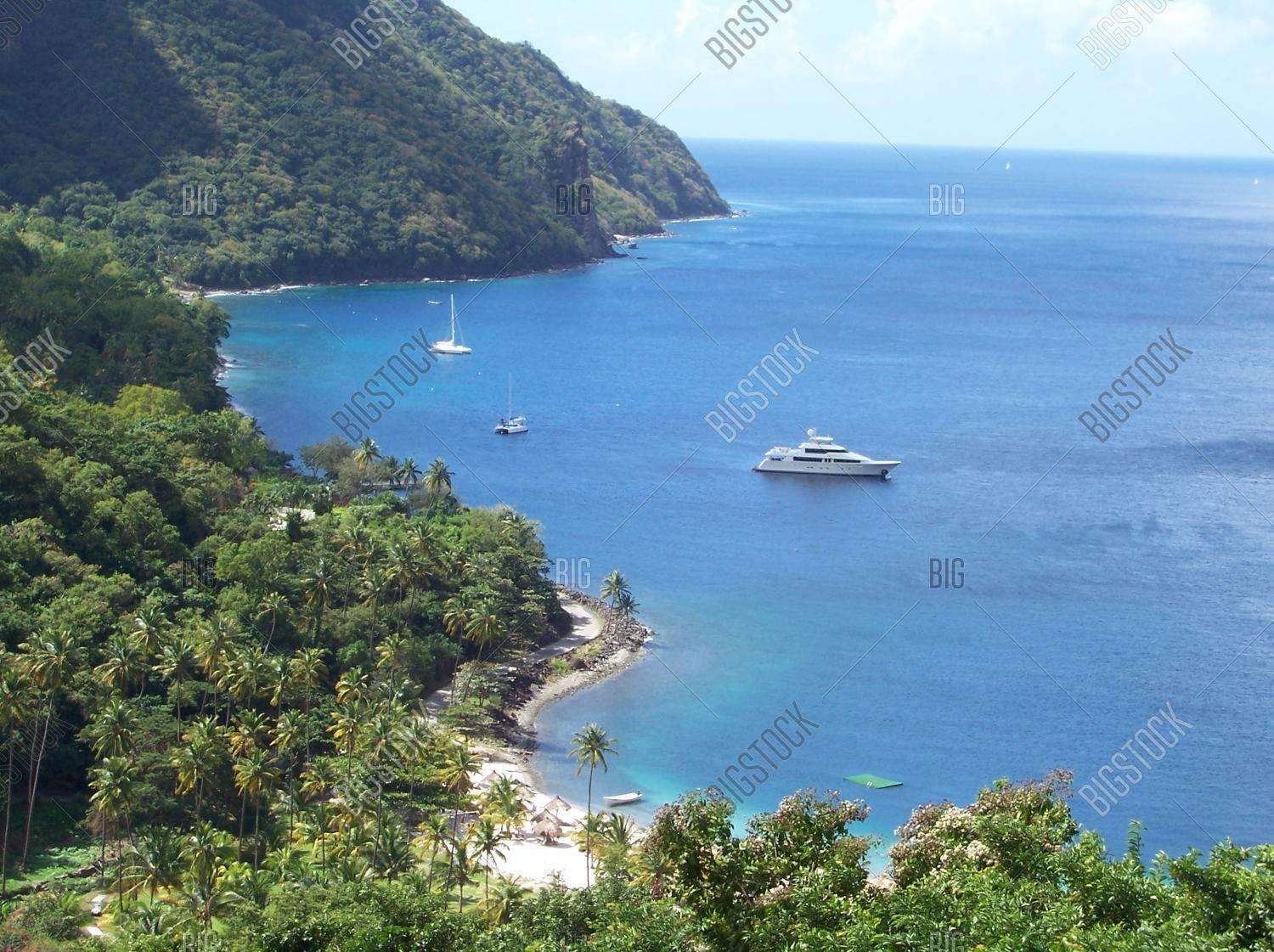 Bucht in St. Lucia Puzzlespiel online