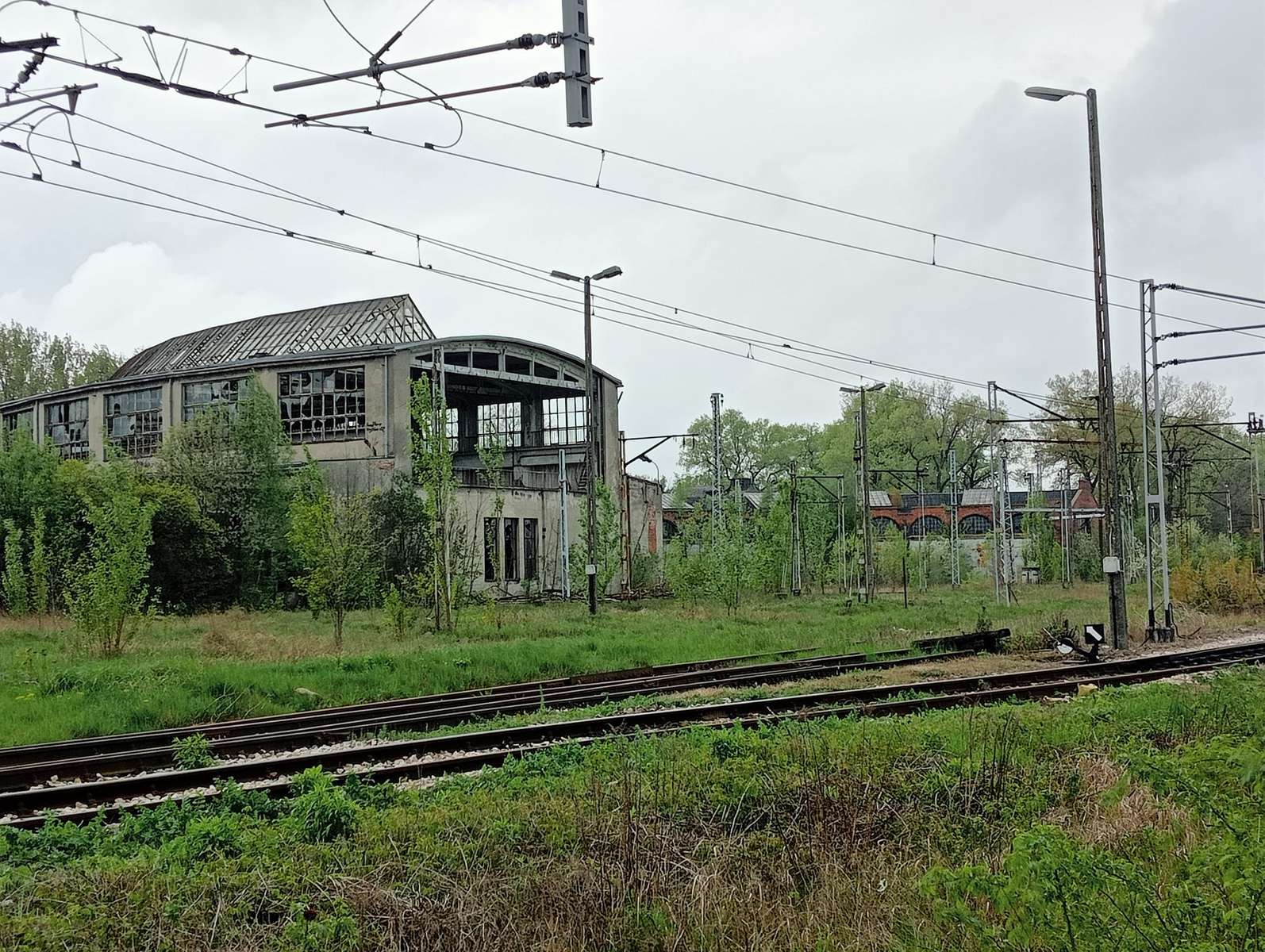 Колишнє локомотивне депо в Кутно онлайн пазл