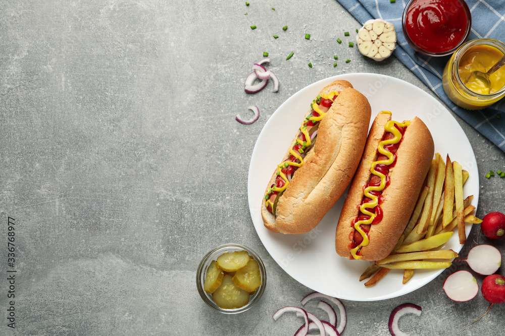 Hot Dog Egy Tányéron online puzzle