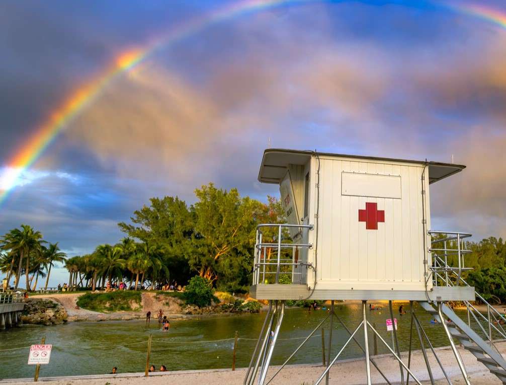 Arcobaleno sulla spiaggia puzzle online