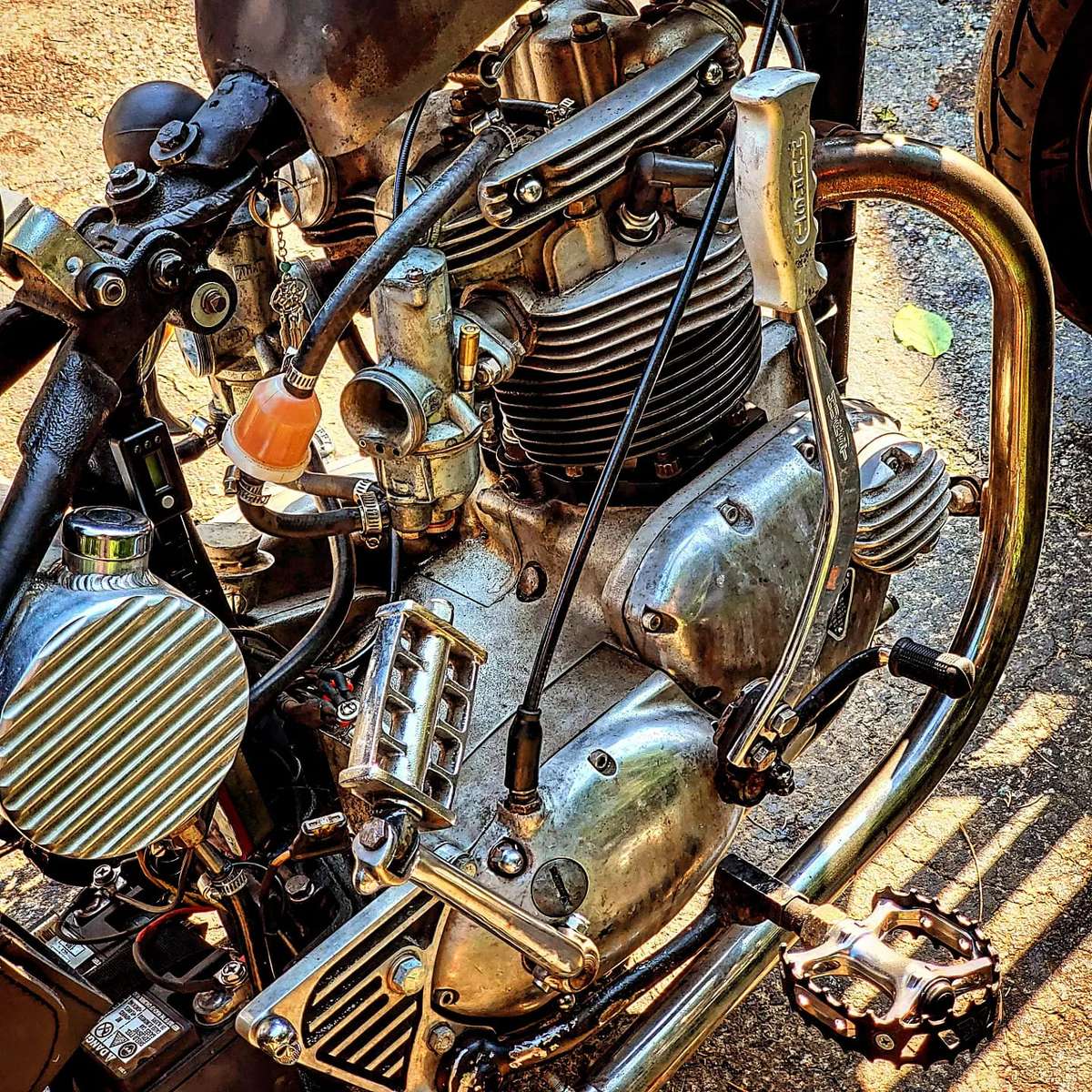 old motorbike jigsaw puzzle online