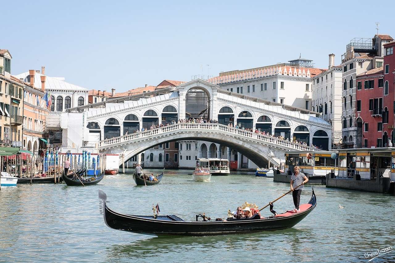 Venetië, Canale grande, Rialto bridge. online puzzel