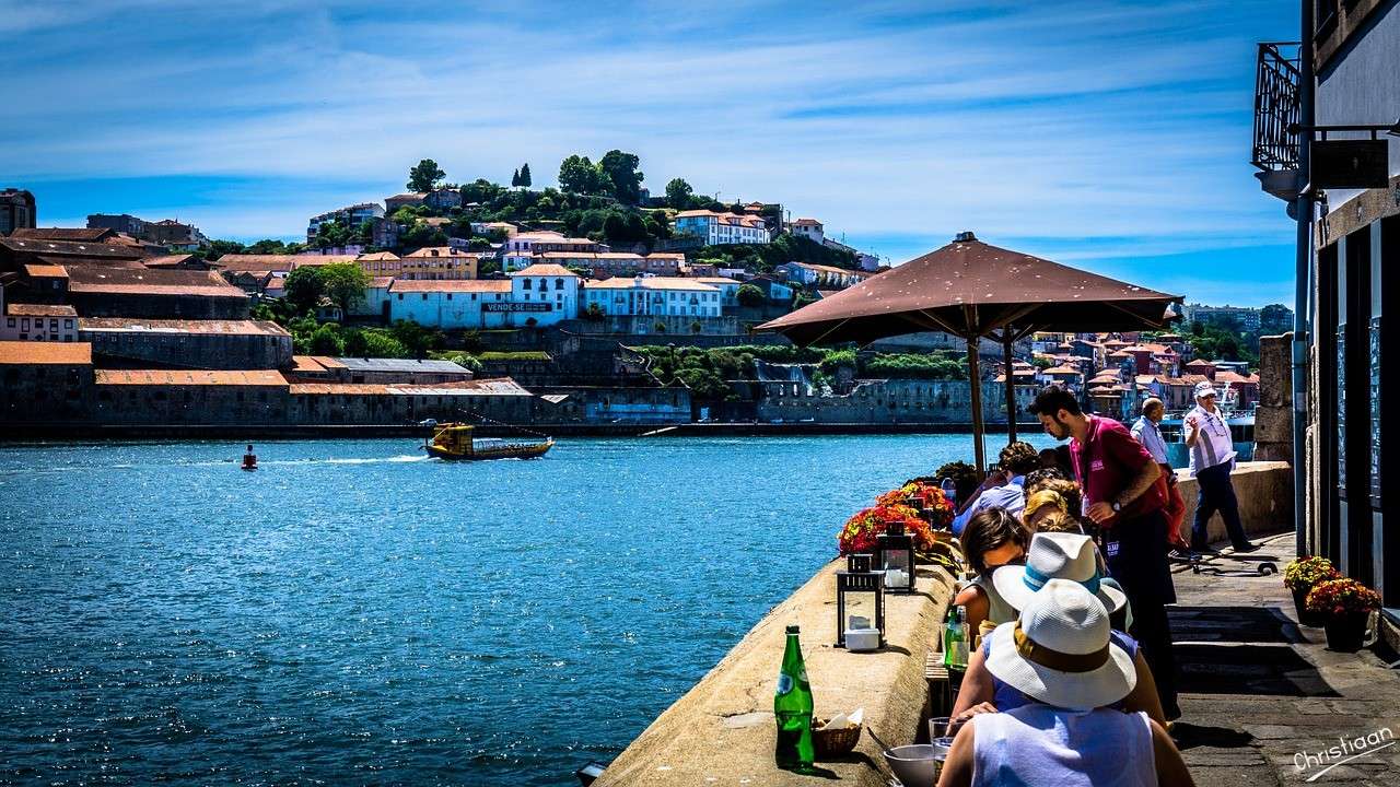 Porto, Restaurace U moře online puzzle