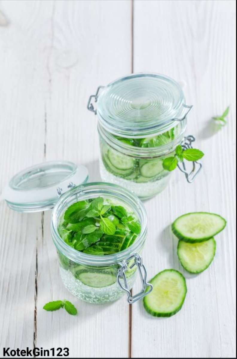 Cucumbers in Jars jigsaw puzzle online