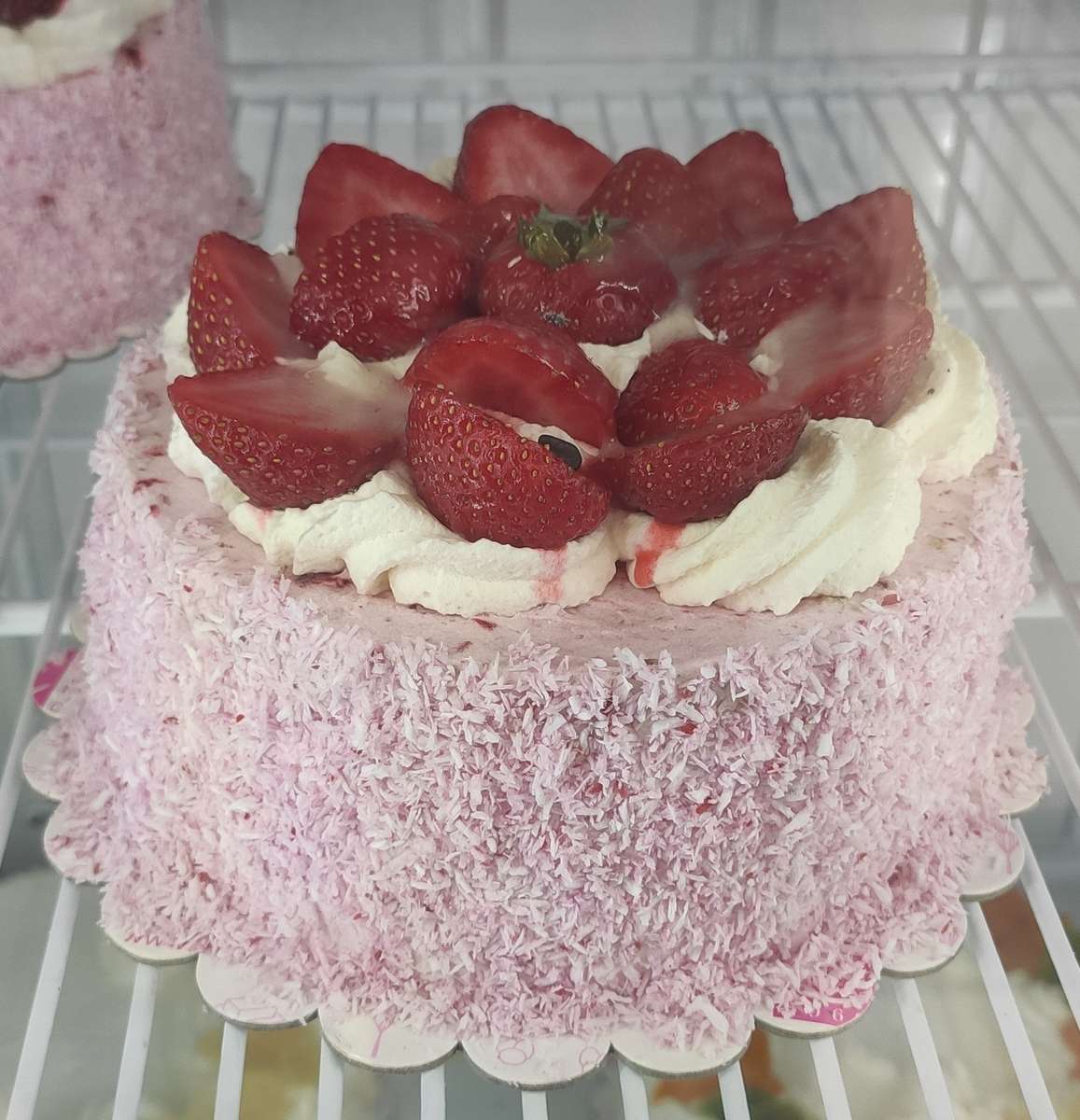 Strawberry cake online puzzle