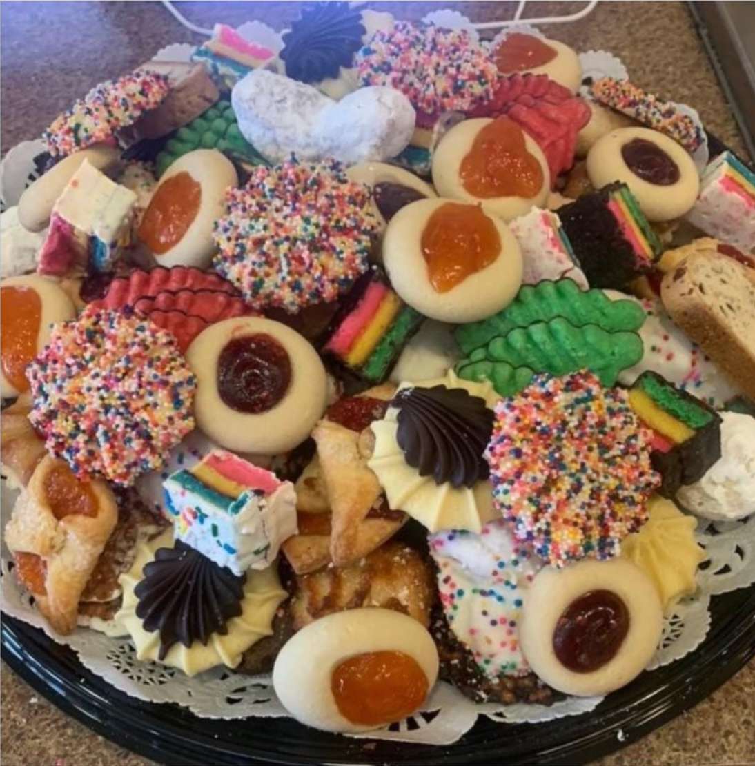 Italian Cookie Platter- Mama Mia! jigsaw puzzle online