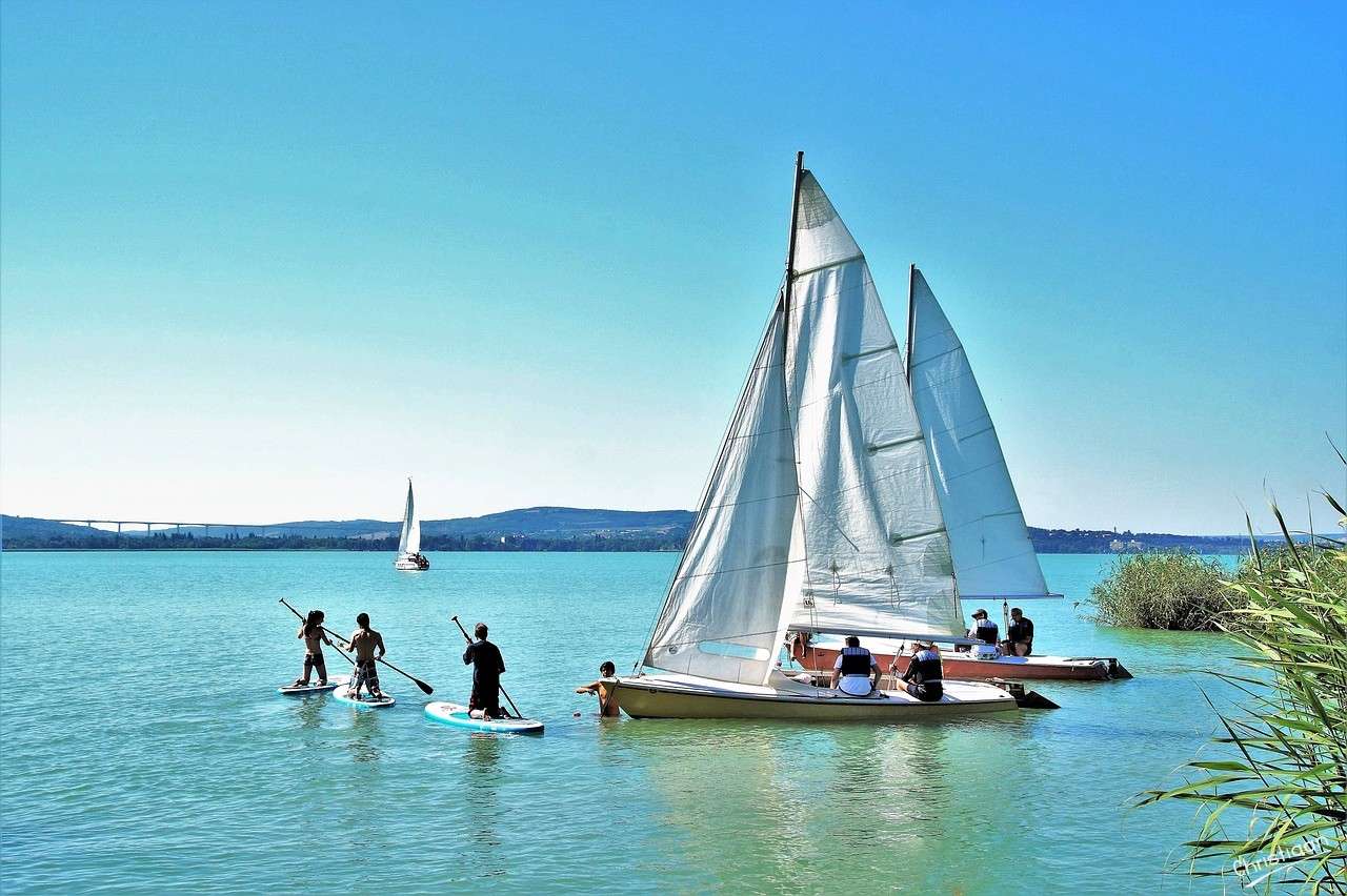 Stand-up paddleboard, vitorlások, egyebek. online puzzle