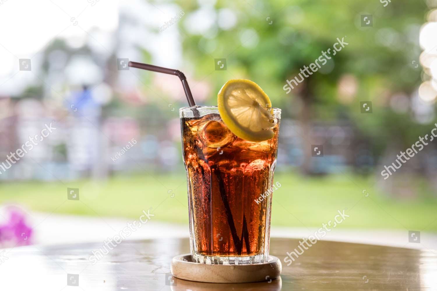 A glass of Coke jigsaw puzzle online