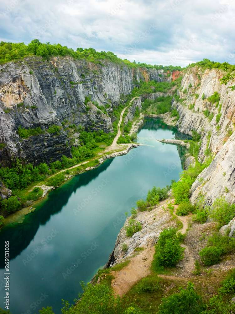 Canyon en République tchèque puzzle en ligne