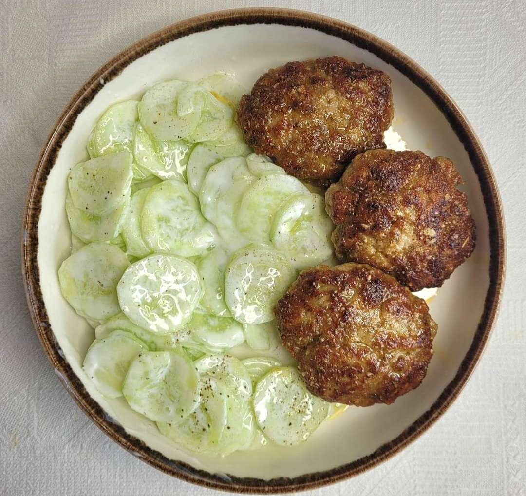 escalopes avec salade de concombre puzzle en ligne