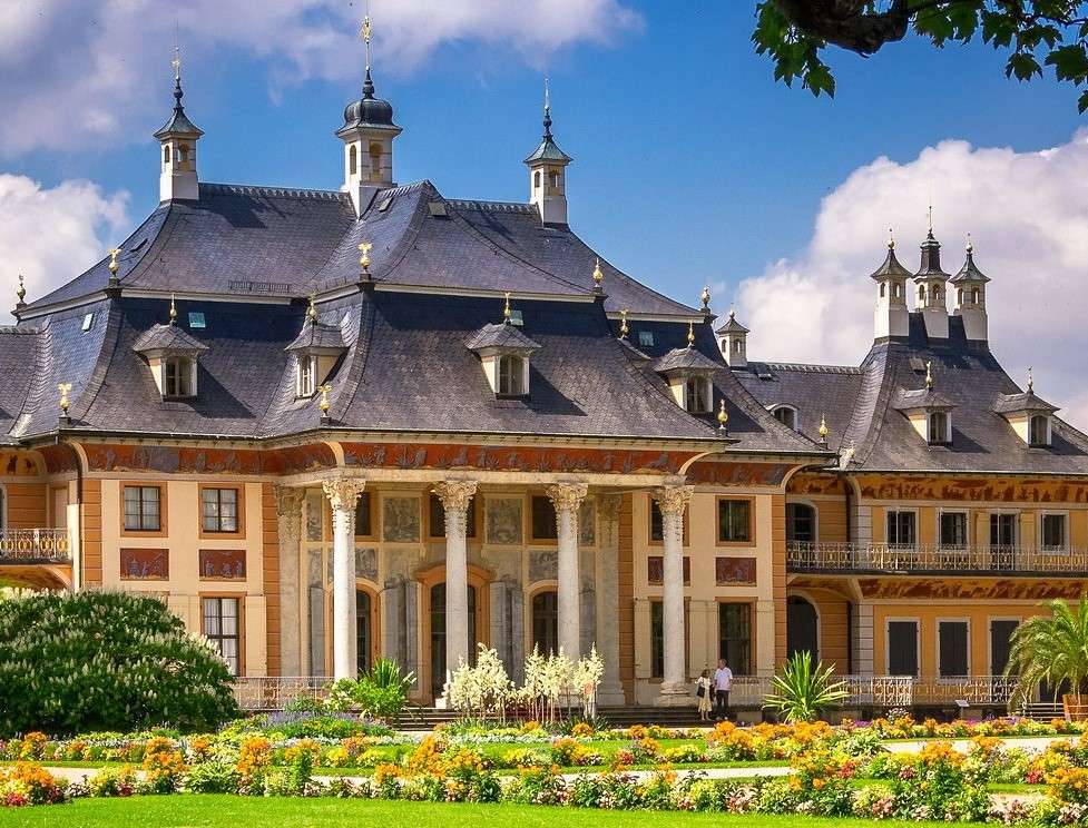 Palacio Pillnitz con jardín en Sajonia rompecabezas en línea