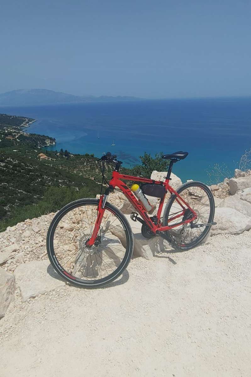 excursie cu bicicleta în jurul insulei jigsaw puzzle online