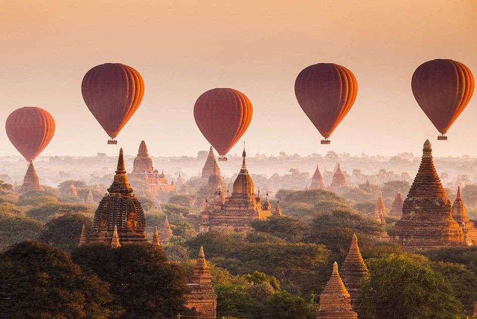 View with Balloons in the Air Burma (Myanmar) - online puzzle