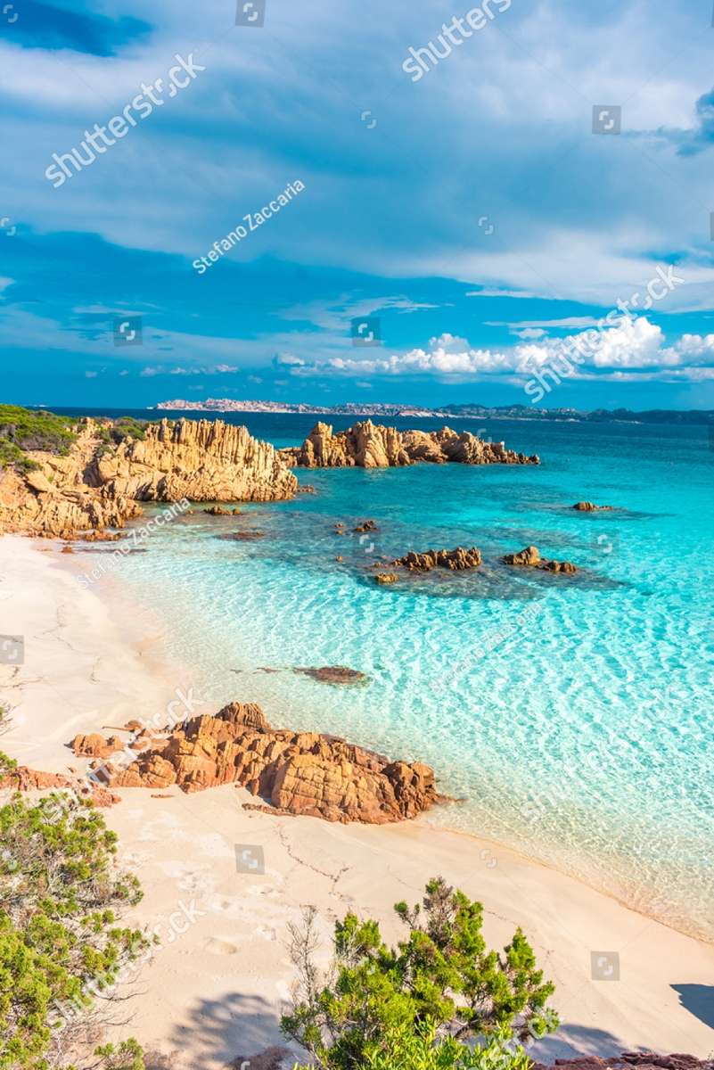 Beach in Sardinia Italy online puzzle