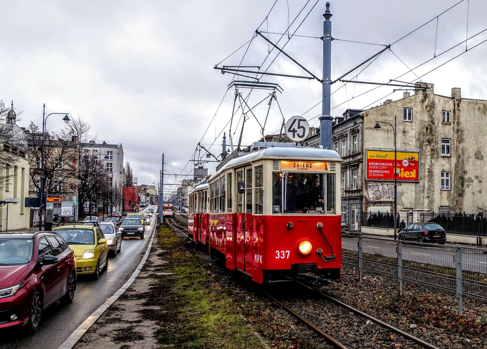 Desfile de tranvías antiguos en Łódź rompecabezas en línea