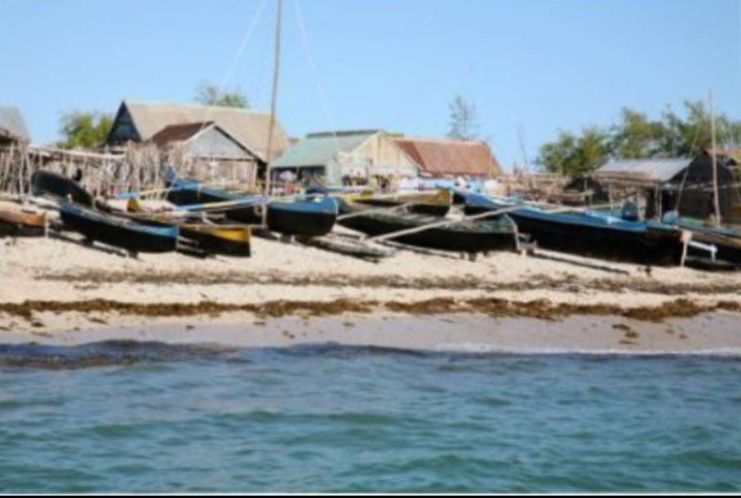 Playa y pueblo pesquero, Mozambique rompecabezas en línea