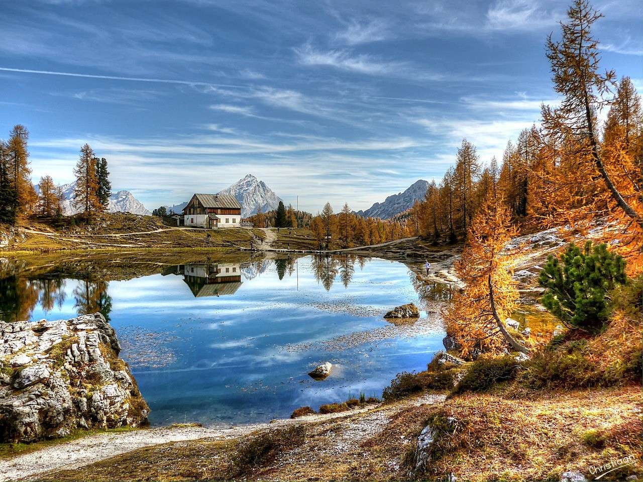 Lake Federa, Dolomiterna, berg. Pussel online