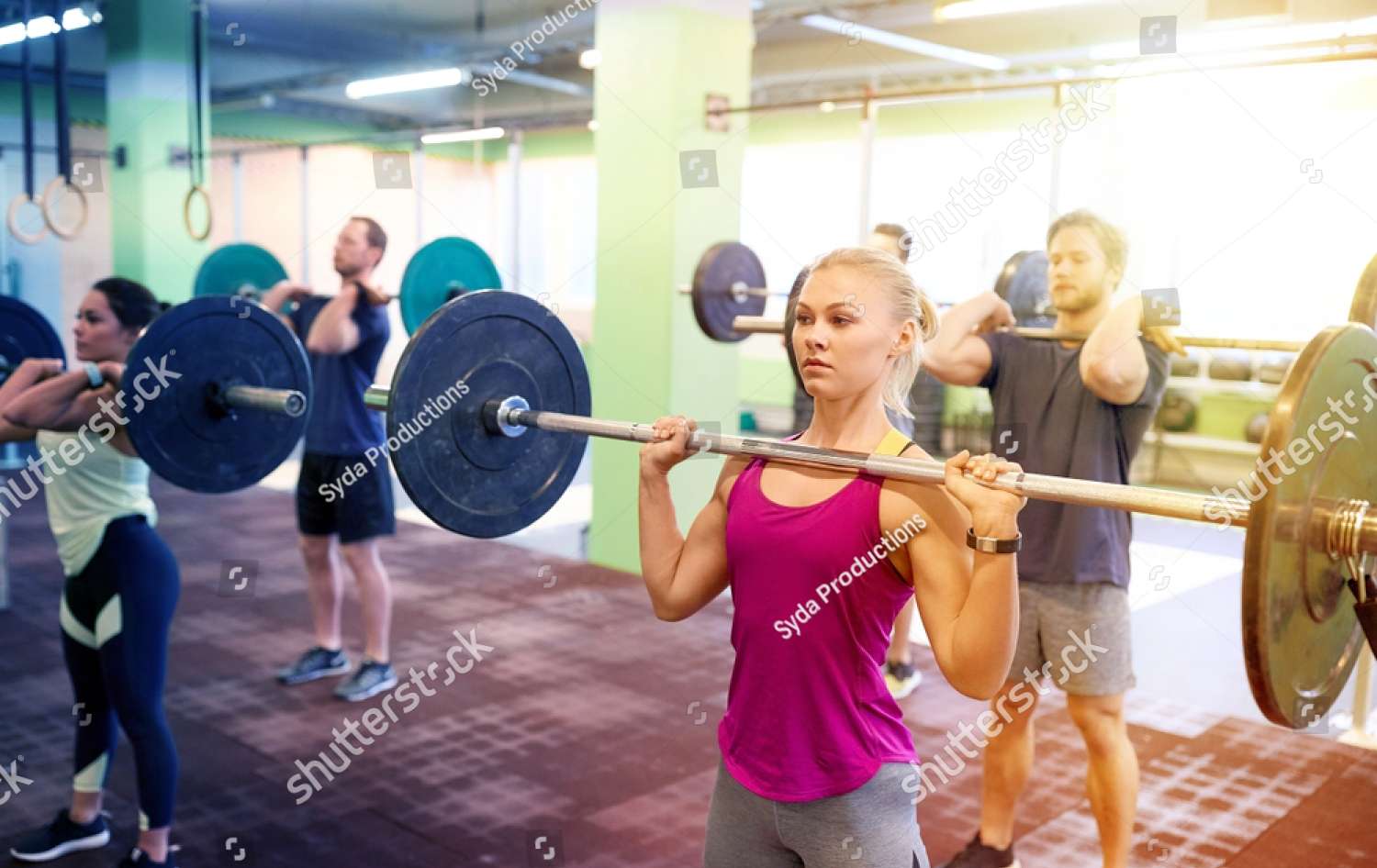 Gruppträning på gymmet Pussel online