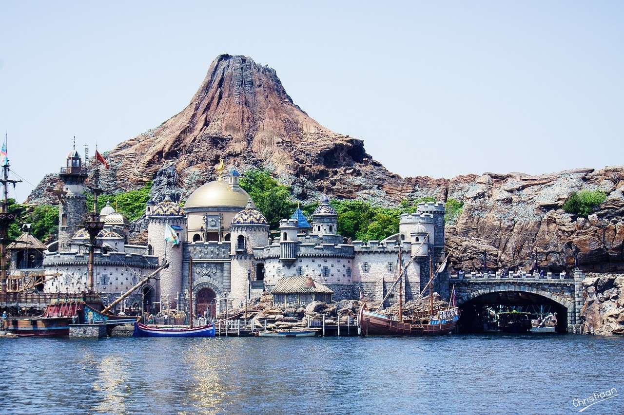 Disney, Harbour, In Japan. jigsaw puzzle online