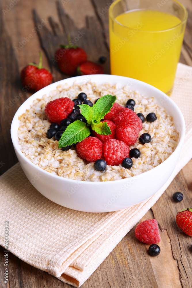 Avena con Frutos del Bosque rompecabezas en línea