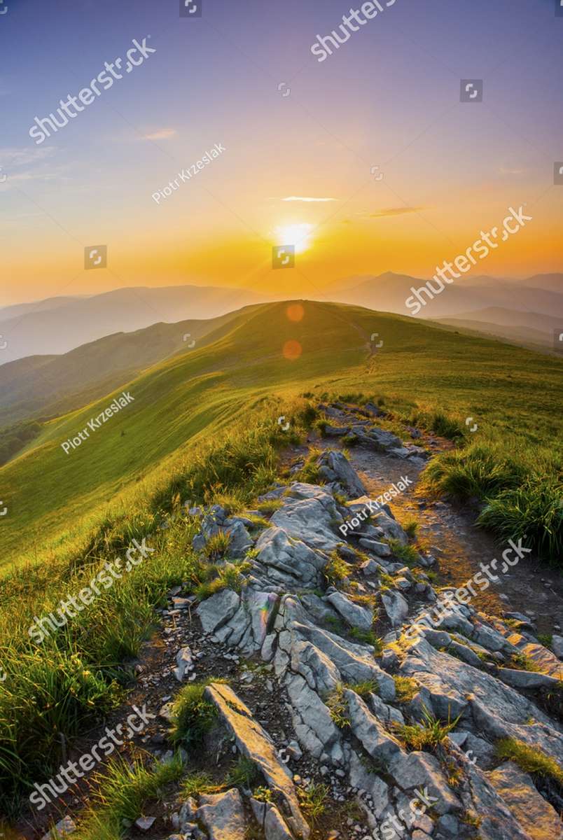 Mountain sunset online puzzle