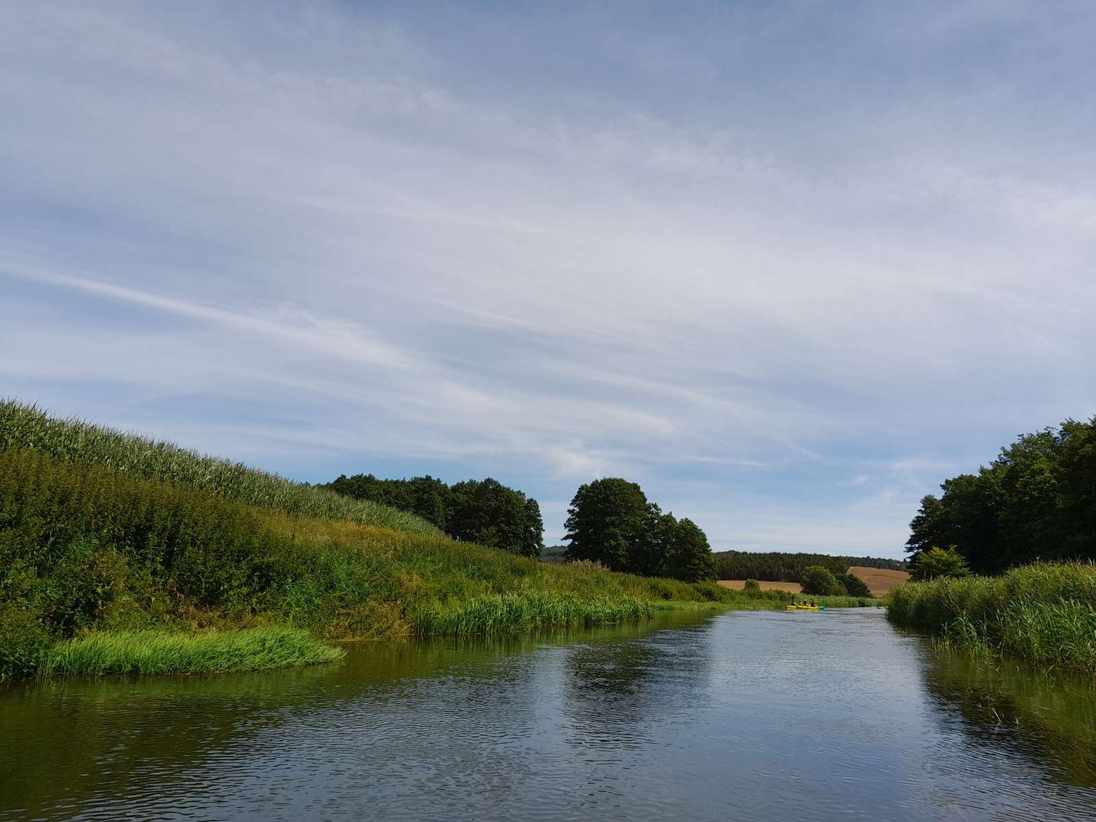 Paisaje polaco con un río. rompecabezas en línea