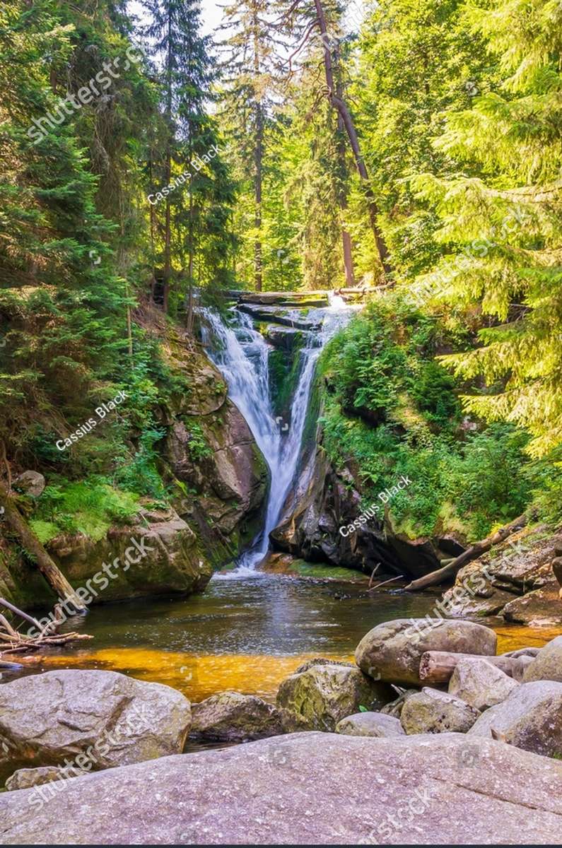 Waterval in Szklarska Poręba legpuzzel online