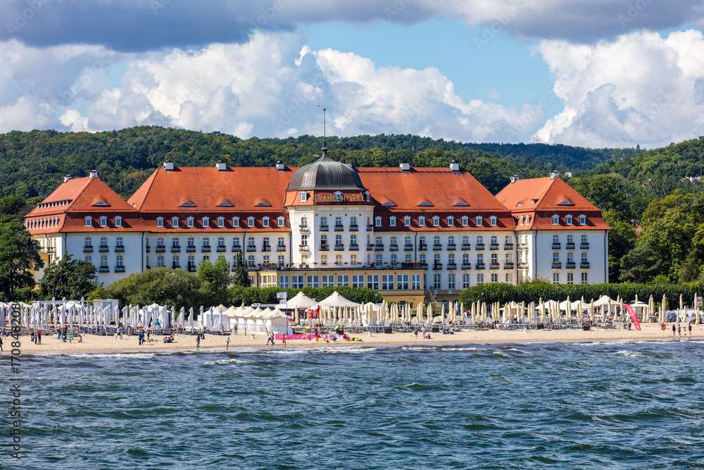 Beach in Sopot jigsaw puzzle online