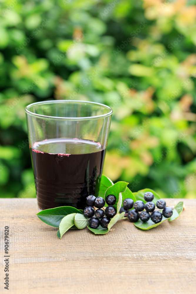 Jus d'aronia puzzle en ligne