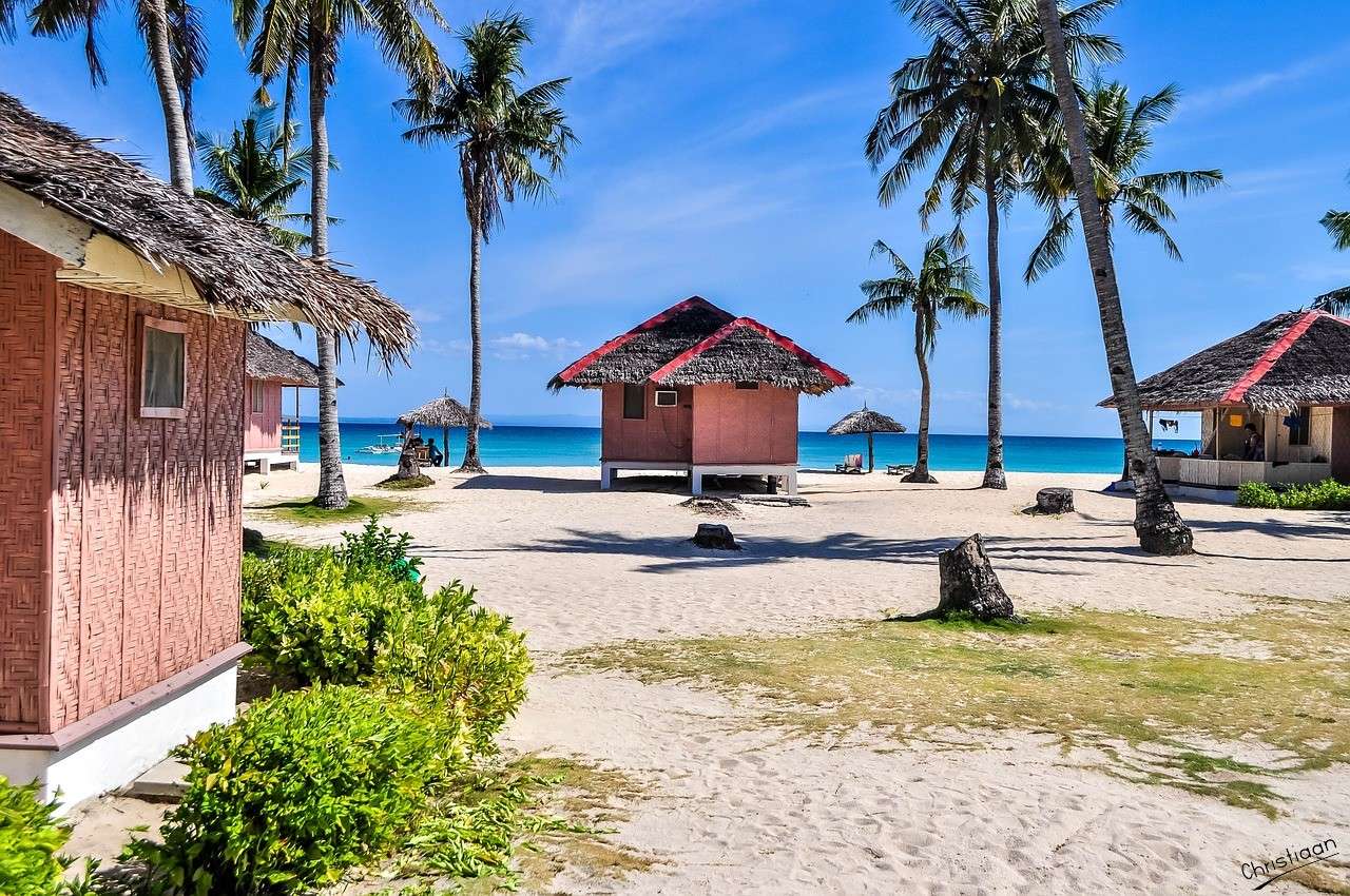 Hut On The Beach. jigsaw puzzle online