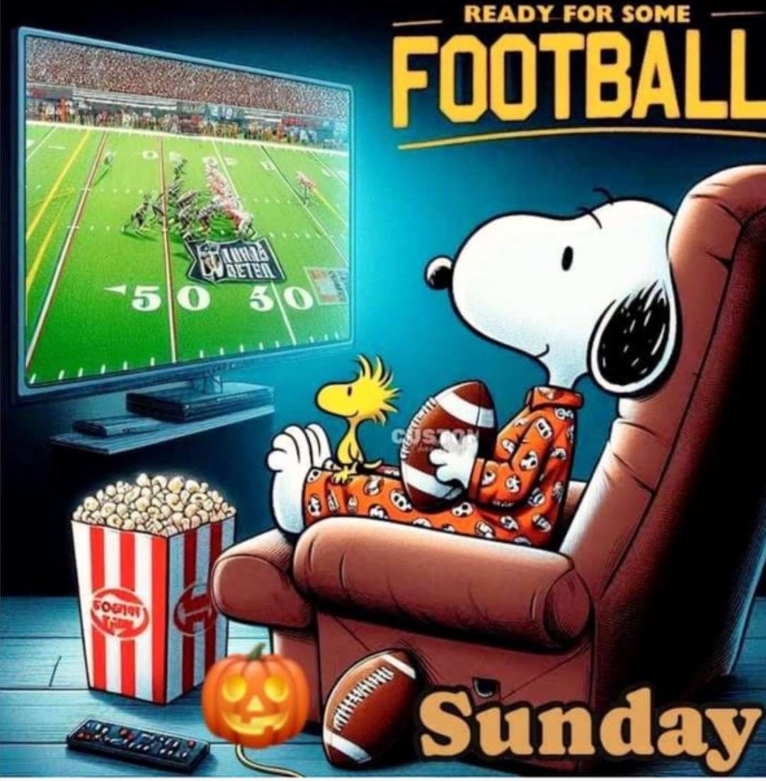 Snoopy Likes Popcorn While Watching Football jigsaw puzzle online