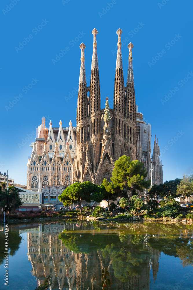 Kostel Sagrada Família Barcelona Španělsko online puzzle