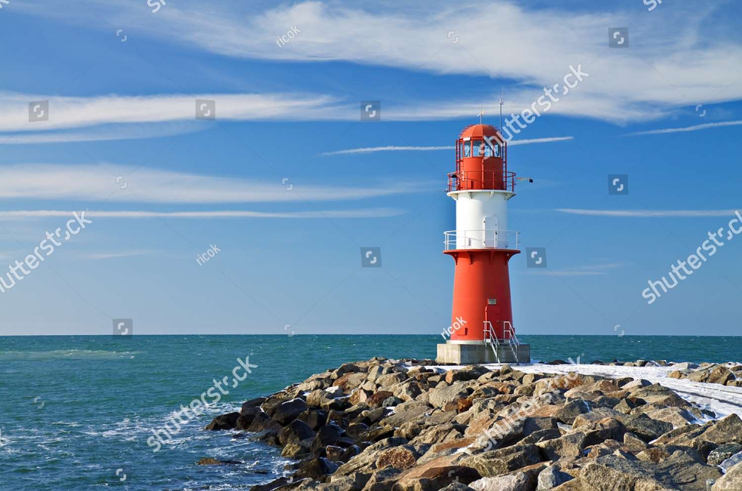 Phare sur la côte puzzle en ligne