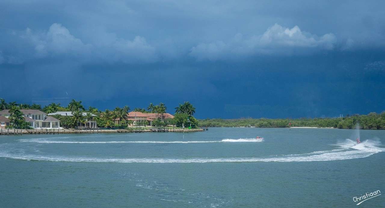 Крайбрежие, Флорида, Водни спортове. онлайн пъзел