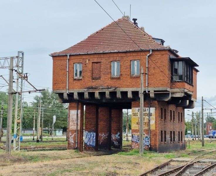 Гнезненский локомотивный депо онлайн-пазл