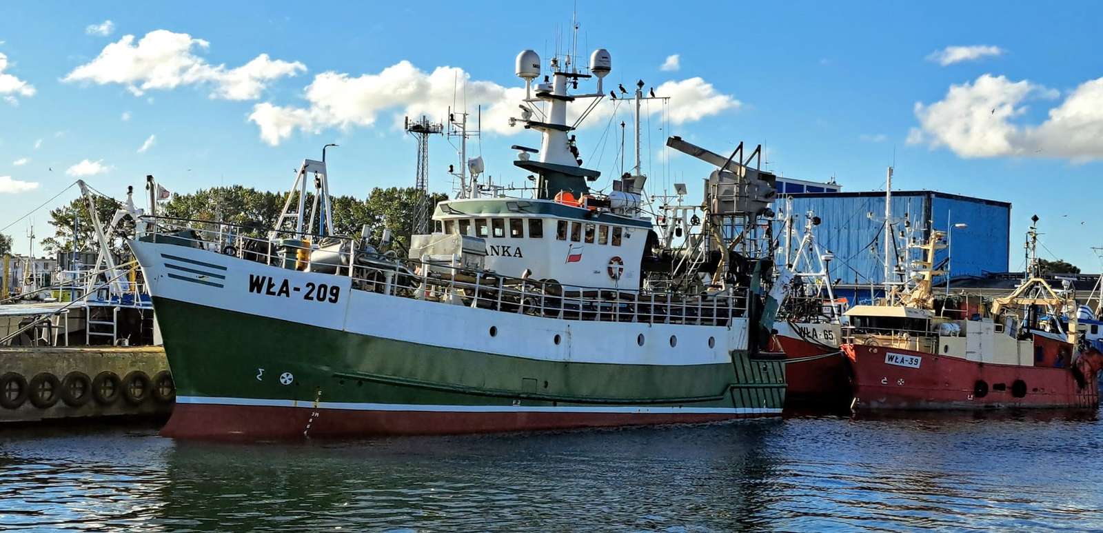 Barcos de pesca no porto de Władysławowo puzzle online