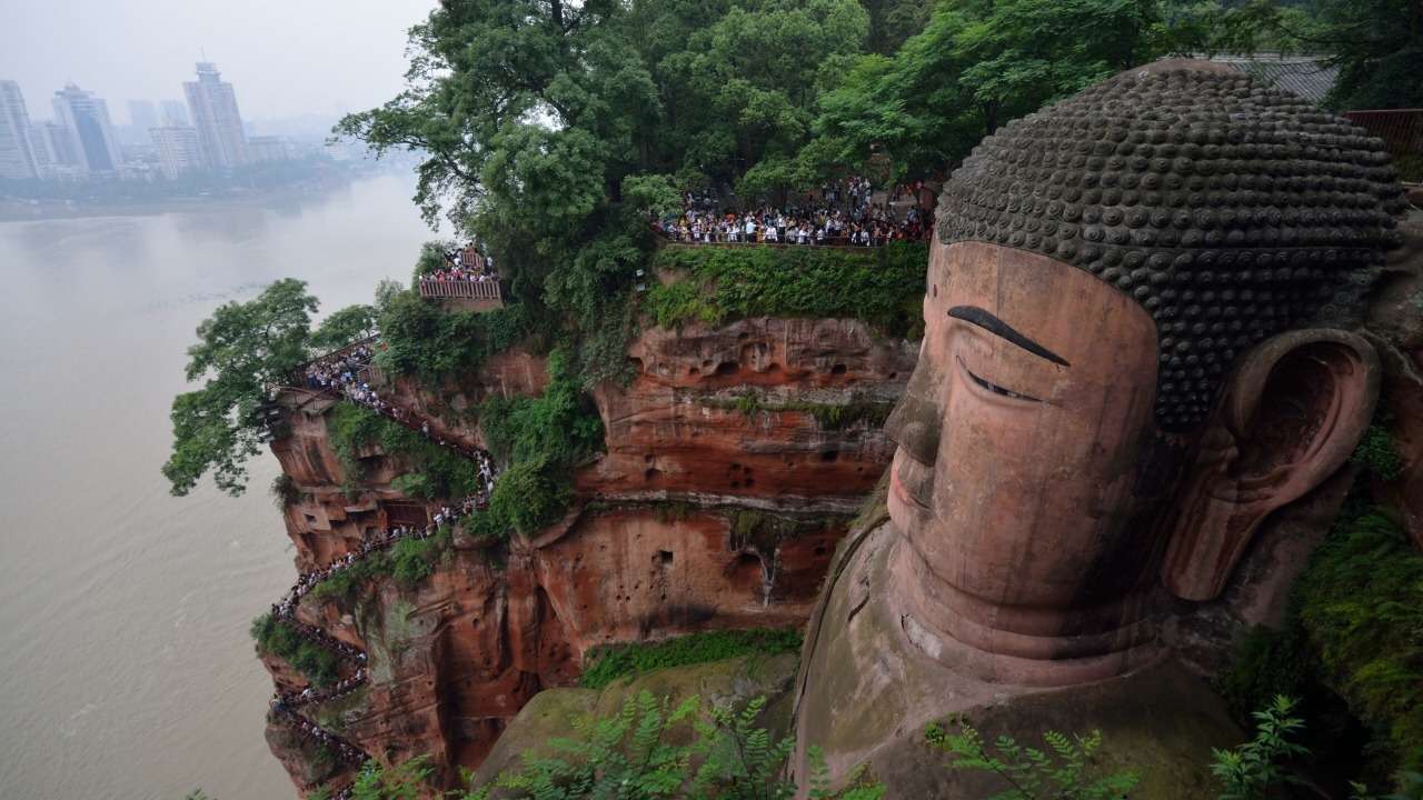 Leshan Nagy Buddha, Kína online puzzle