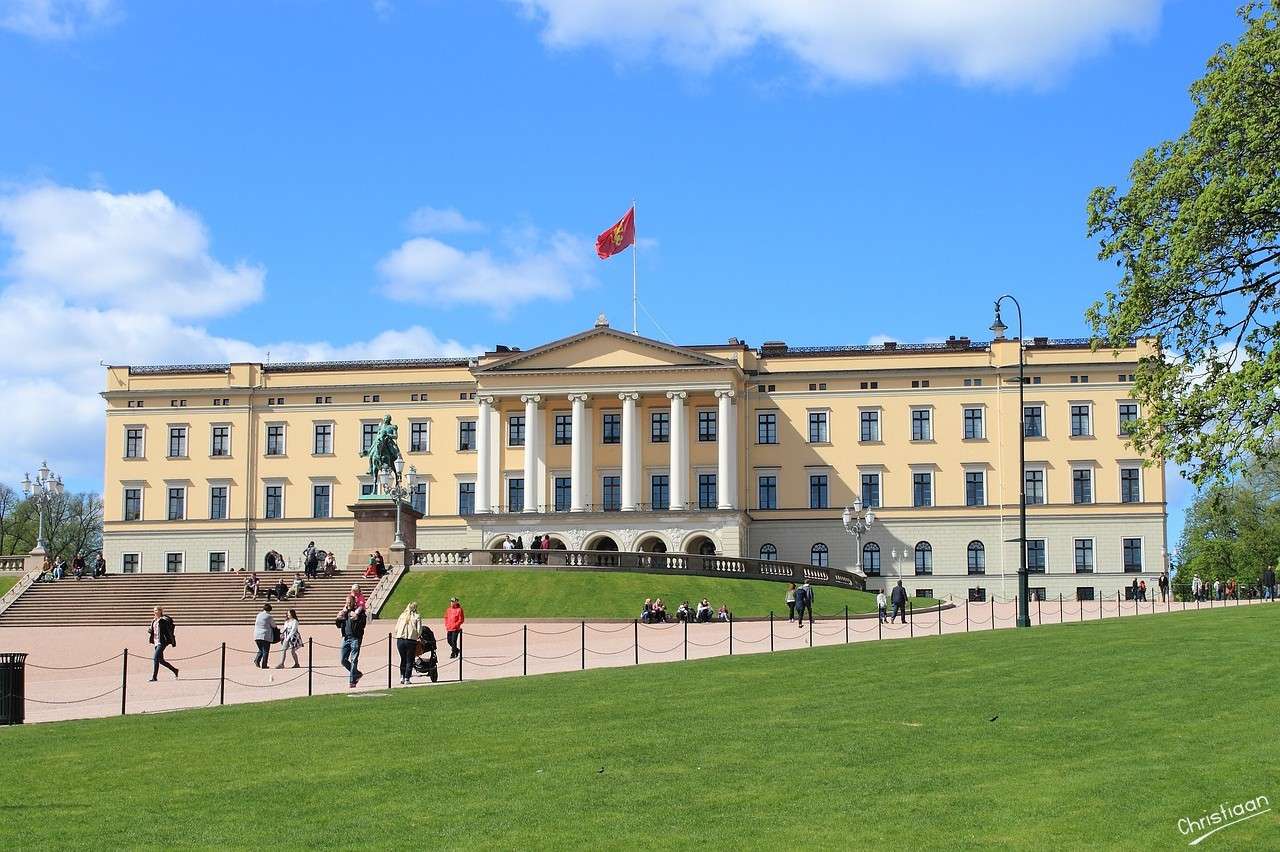 Oslo, Norway, Royal house. online puzzle