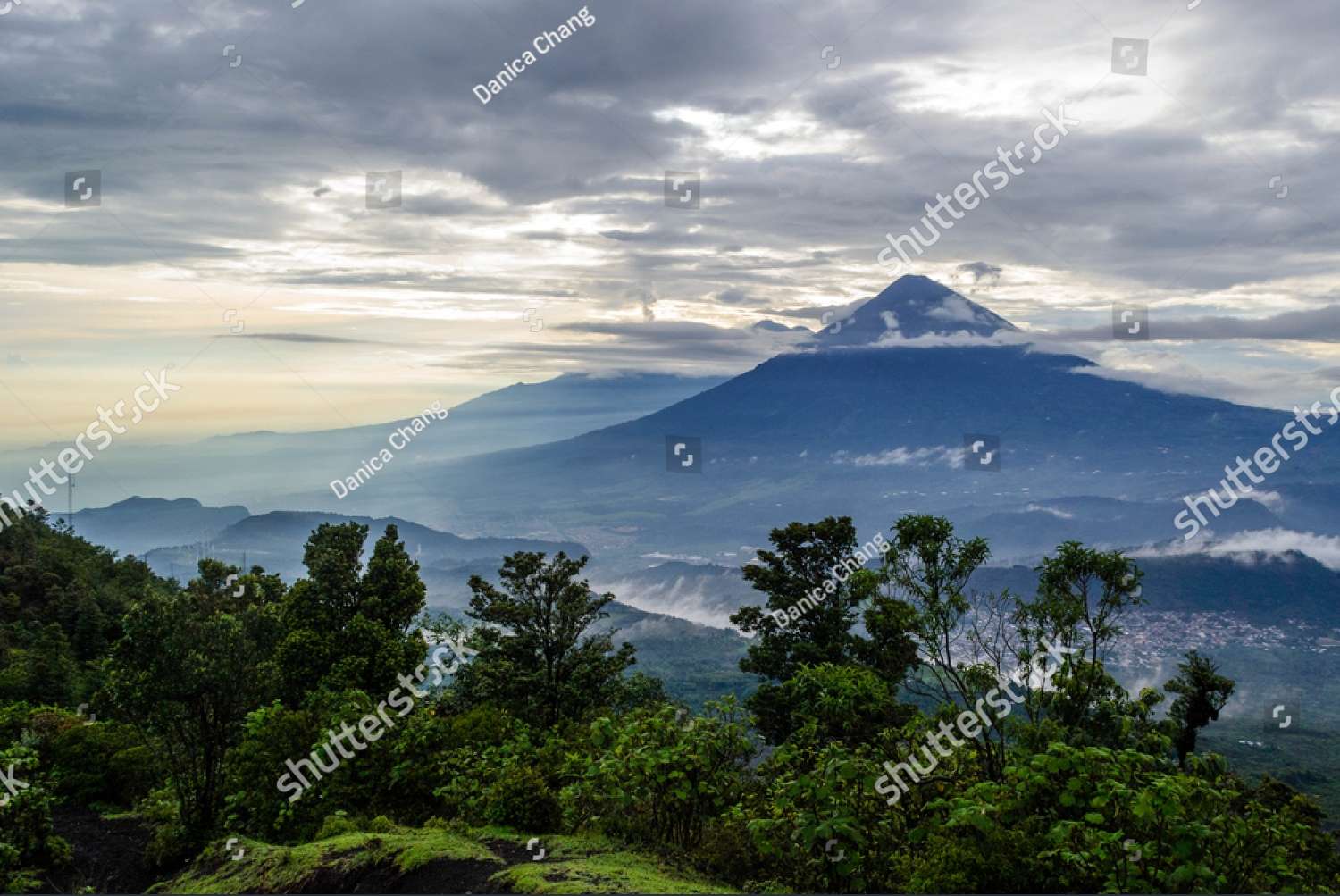 Vulkanberg Acatenango, Guatemala Online-Puzzle